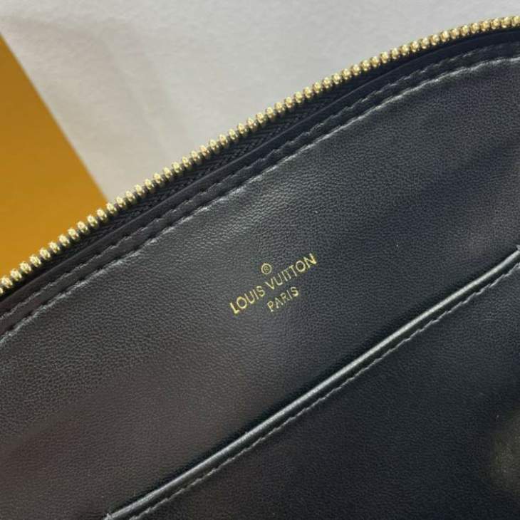 Picture of Louis Vuitton Handbags _SKUfw150357450fw